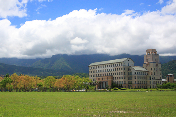 藍天+白雲+大海=花蓮