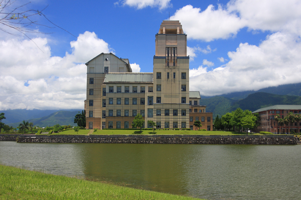 藍天+白雲+大海=花蓮