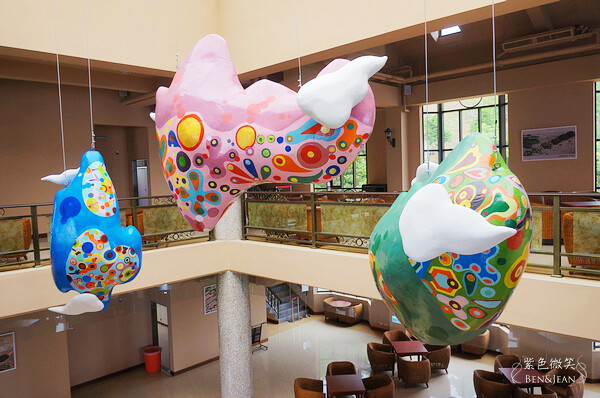 宜蘭縣頭城鎮金車伯朗咖啡城堡一館二館》頭城伯朗咖啡館,望烏石港龜山島.喝咖啡,城堡荷蘭風車超好拍