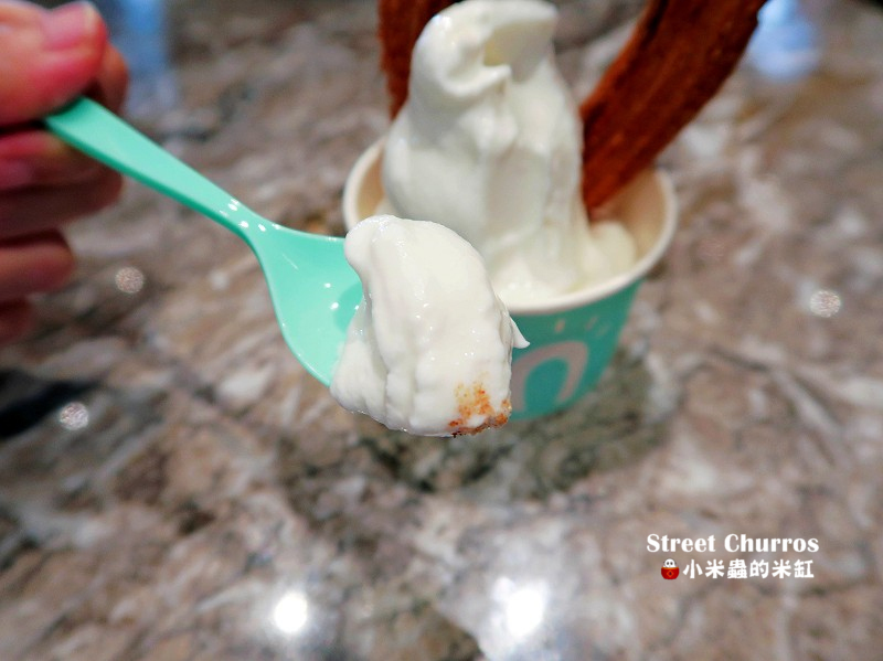 【捷運國父紀念館站】Street Churros 台灣旗艦店~韓國來的超人氣吉拿圈-「瑪斯卡邦阿啾」♡限定新口味!