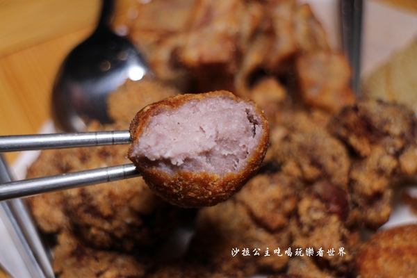 炸去啃(新北三重店):三重好吃炸雞/雞排/高雄人氣名店北上展店『炸去啃 職人炸物-三重店』在炸物店裡吃丼飯/烏龍麵/可外送/電話預訂取餐