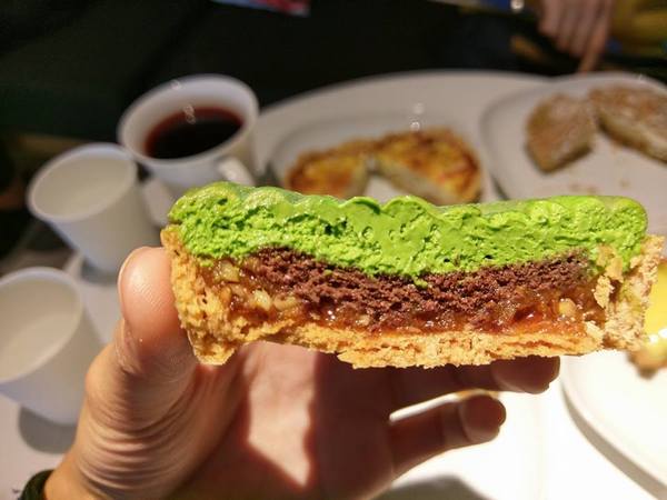 ChuChu Pâtisserie 法式甜點：ChuChu Pâtisserie 法式甜點-台南東區法式甜點  店內用餐空間超適合姐妹用餐  選擇多樣  但是不嗜甜的人要挑款