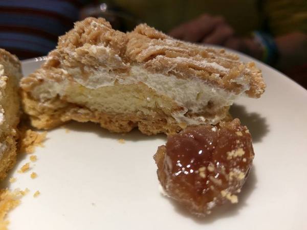 ChuChu Pâtisserie 法式甜點：ChuChu Pâtisserie 法式甜點-台南東區法式甜點  店內用餐空間超適合姐妹用餐  選擇多樣  但是不嗜甜的人要挑款