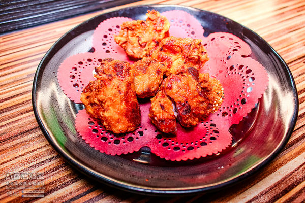 八番居酒屋【桃園美食】|桃園市桃園區巷弄深夜居酒屋；日本人也喜歡來的深夜食堂；水晶造訪多次的口袋私房名單。