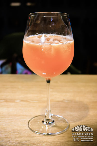 北芳園專業牛肉麵|台北市信義區/北捷市府站《台北牛肉麵“台北觀光局、食尚玩家”推薦；就算在深夜也吃的到牛肉麵》