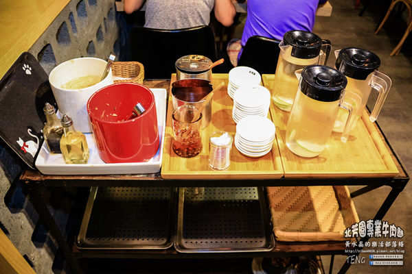 北芳園專業牛肉麵|台北市信義區/北捷市府站《台北牛肉麵“台北觀光局、食尚玩家”推薦；就算在深夜也吃的到牛肉麵》