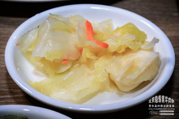 北芳園專業牛肉麵|台北市信義區/北捷市府站《台北牛肉麵“台北觀光局、食尚玩家”推薦；就算在深夜也吃的到牛肉麵》