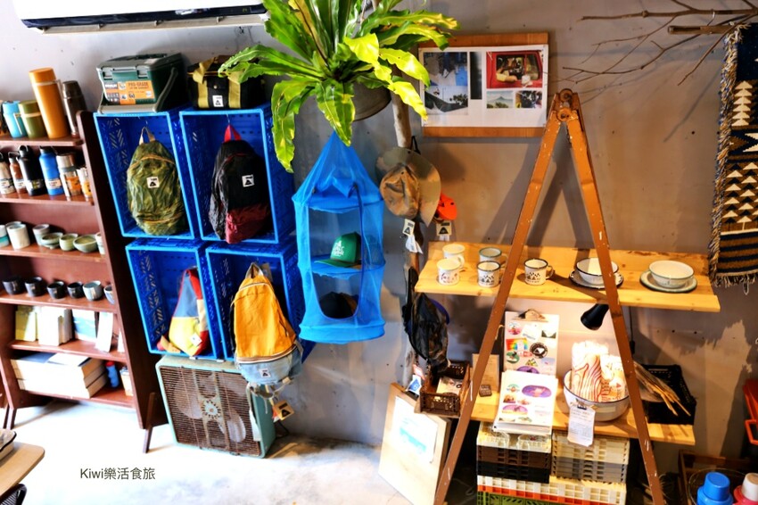 靠北過日子Quiet B. Days|新北金山景觀餐廳,擁抱中角灣無敵海景