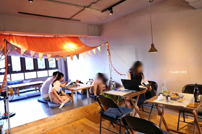 靠北過日子Quiet B. Days|新北金山景觀餐廳,擁抱中角灣無敵海景