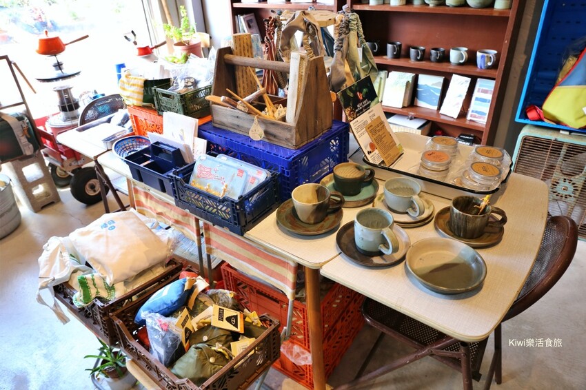 靠北過日子Quiet B. Days|新北金山景觀餐廳,擁抱中角灣無敵海景