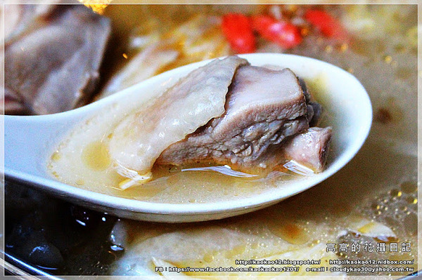 覓奇頂級料理 Michelin：【高雄】苓雅區。覓奇頂級料理 Michelin House 波士頓龍蝦套餐 暖心麻油雞鍋《高雄美食推薦》
