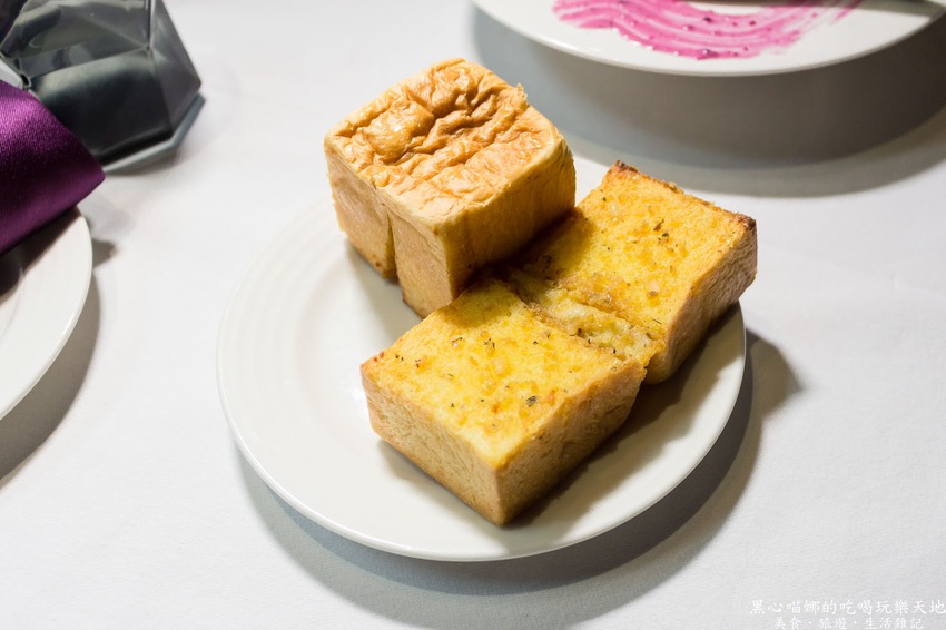 高雄苓雅︱覓奇頂級料理餐廳　香軟入味台塑牛排、厚脆多汁戰斧豬排；是浪漫高雅餐廳，亦是藝術文化展廊！