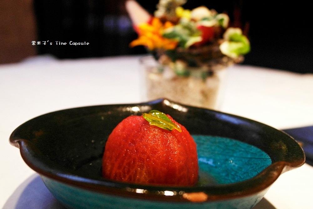 [高雄信義國小站]巷弄內的大份量戰斧豬排+嫩口台塑牛排~覓奇頂級料理Michelin House(苓雅區)!