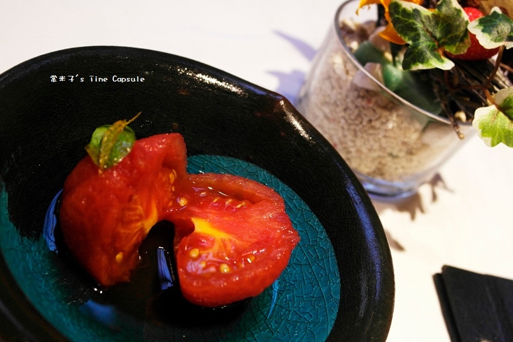 [高雄信義國小站]巷弄內的大份量戰斧豬排+嫩口台塑牛排~覓奇頂級料理Michelin House(苓雅區)!