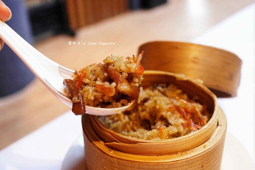 [高雄信義國小站]巷弄內的大份量戰斧豬排+嫩口台塑牛排~覓奇頂級料理Michelin House(苓雅區)!