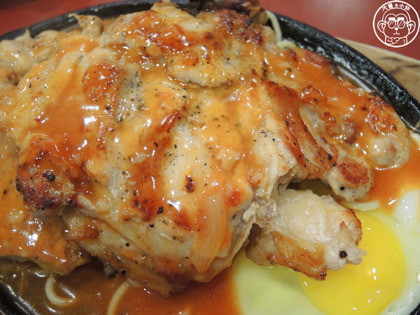 佳樂牛排館：呷飽祙【宜蘭五結･佳樂牛排】老字號牛排館