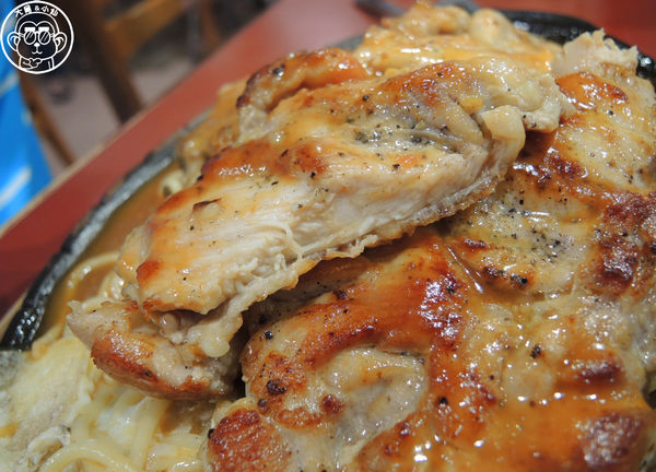 佳樂牛排館：呷飽祙【宜蘭五結･佳樂牛排】老字號牛排館