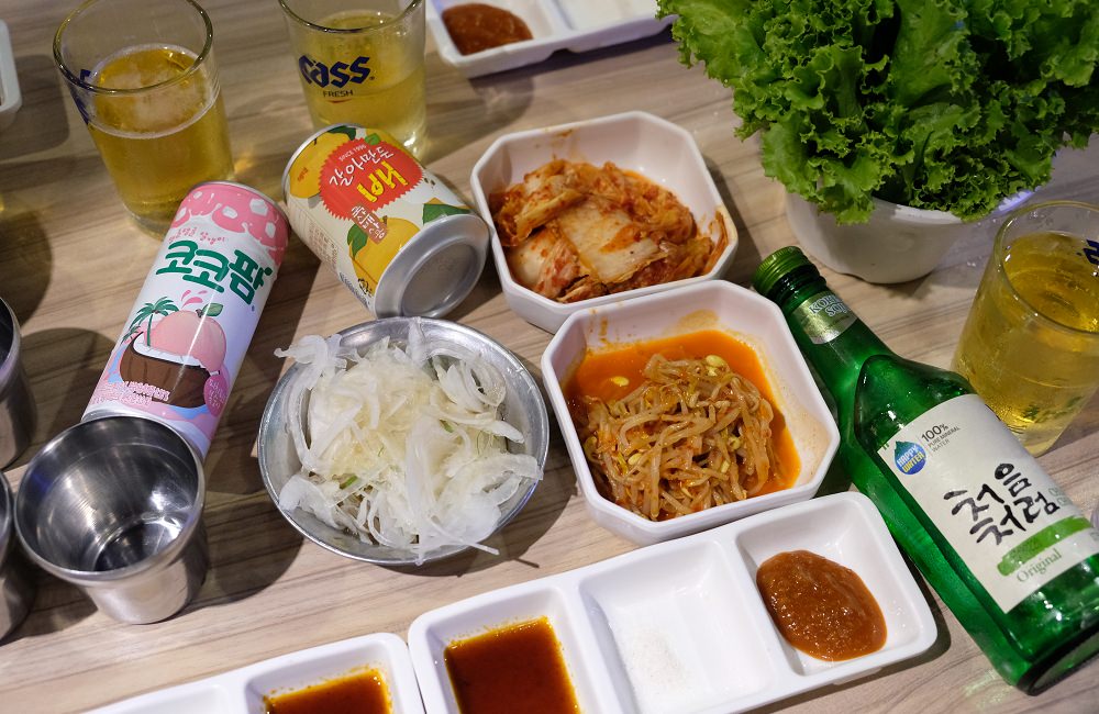 [台南]東區 大口吃肉配韓國燒酒 豬舞花韓國燒肉專賣店 歐巴烤肉給你吃~