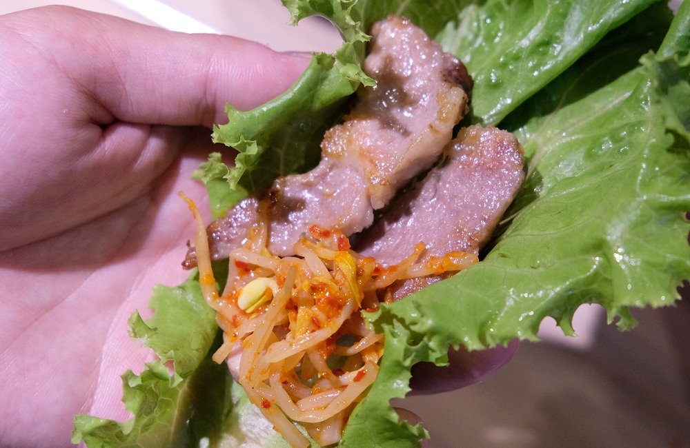 [台南]東區 大口吃肉配韓國燒酒 豬舞花韓國燒肉專賣店 歐巴烤肉給你吃~