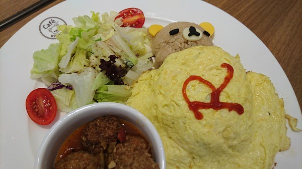 Rilakkuma Café 拉拉熊咖啡廳(台中店)：台中新光三越~Rilakkuma Cafe 拉拉熊咖啡廳~古錐的拉拉熊餐點捨不得吃下肚啦~超萌主題餐廳~