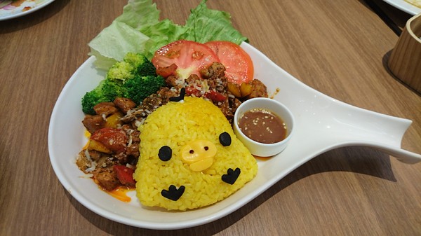 Rilakkuma Café 拉拉熊咖啡廳(台中店)：台中新光三越~Rilakkuma Cafe 拉拉熊咖啡廳~古錐的拉拉熊餐點捨不得吃下肚啦~超萌主題餐廳~