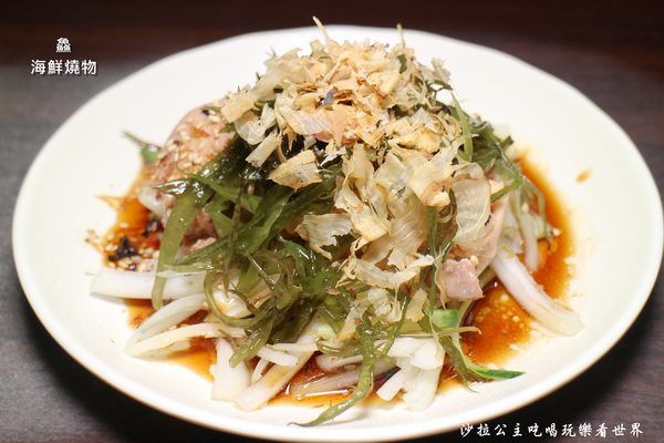 鱻海鮮燒物：蘆洲燒烤『鱻海鮮燒物』鮟鱇魚海鮮火鍋/流膏的大閘蟹非吃不可/捷運徐匯中學站