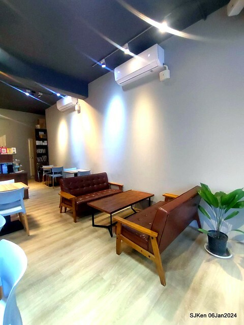 (新竹東區關帝君廟附近美食)「鹿可咖啡」(Look cafe shop), Hsinchu, Jan 6, 2024, SJKen