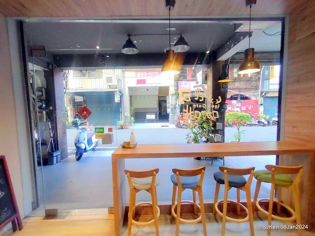 (新竹東區關帝君廟附近美食)「鹿可咖啡」(Look cafe shop), Hsinchu, Jan 6, 2024, SJKen