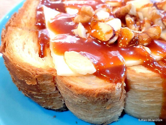 (新竹東區關帝君廟附近美食)「鹿可咖啡」(Look cafe shop), Hsinchu, Jan 6, 2024, SJKen