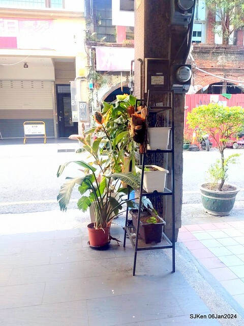 (新竹東區關帝君廟附近美食)「鹿可咖啡」(Look cafe shop), Hsinchu, Jan 6, 2024, SJKen