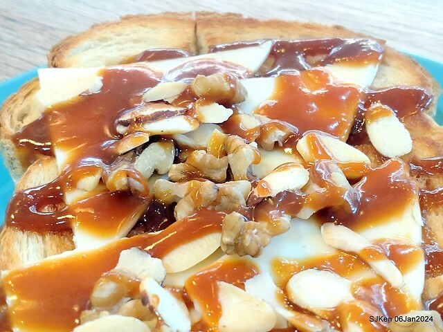 (新竹東區關帝君廟附近美食)「鹿可咖啡」(Look cafe shop), Hsinchu, Jan 6, 2024, SJKen