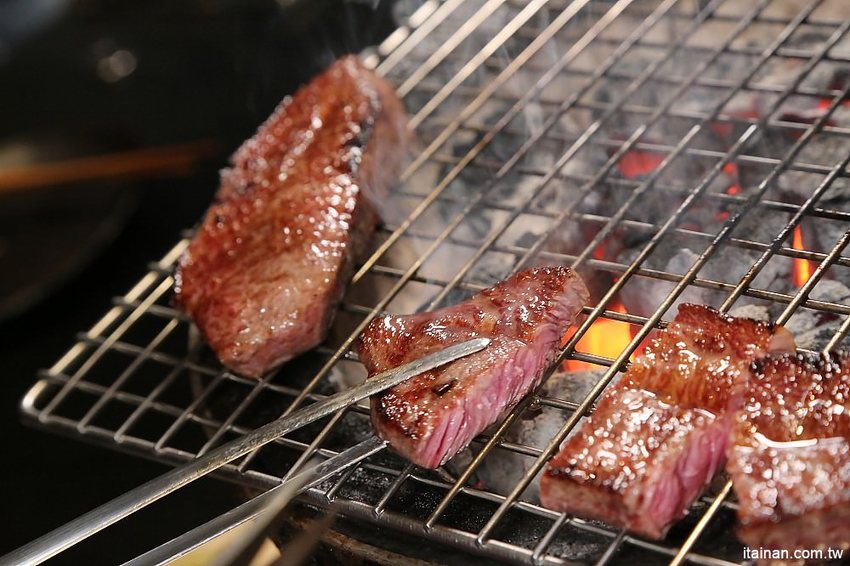 嘉義觀止飯店.燒肉觀止~優質住宿與最強燒肉的絕佳組合!期間限定『觀止‧品藏牛』一泊三食好划算 - 台南好Food遊