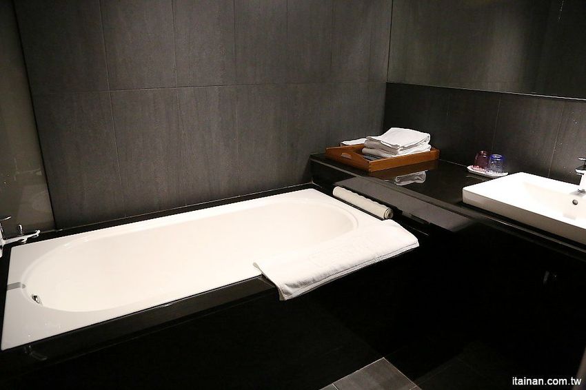 嘉義觀止飯店.燒肉觀止~優質住宿與最強燒肉的絕佳組合!期間限定『觀止‧品藏牛』一泊三食好划算 - 台南好Food遊