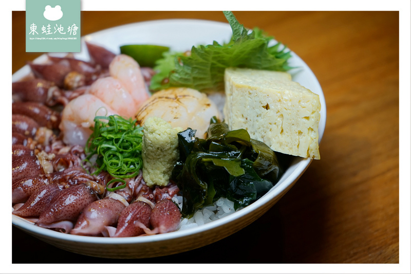 【中壢SOGO商圈美食推薦】超豪華海鮮丼飯 當季新鮮食材 坐著做海鮮丼飯專門店
