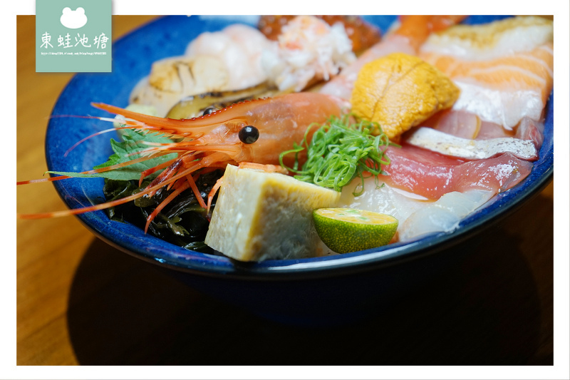 【中壢SOGO商圈美食推薦】超豪華海鮮丼飯 當季新鮮食材 坐著做海鮮丼飯專門店