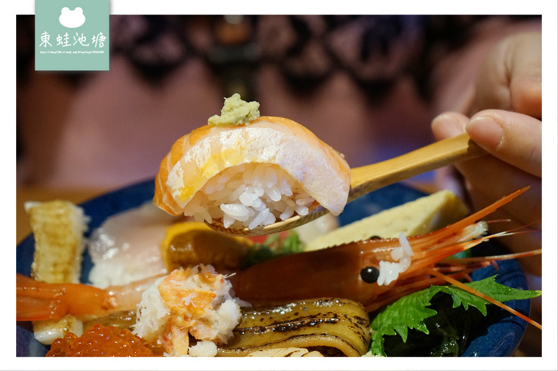 【中壢SOGO商圈美食推薦】超豪華海鮮丼飯 當季新鮮食材 坐著做海鮮丼飯專門店