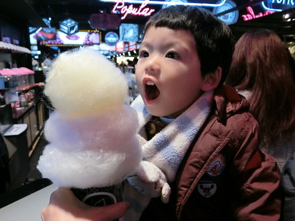 GLAMAIR：【好吃霜淇淋推薦】來自韓國的GLAM AIR時尚霜淇淋～位於台北信義新光三越A11館B1～逛街逛累的你可以來這裡享用這個很潮的美味冰品喔！