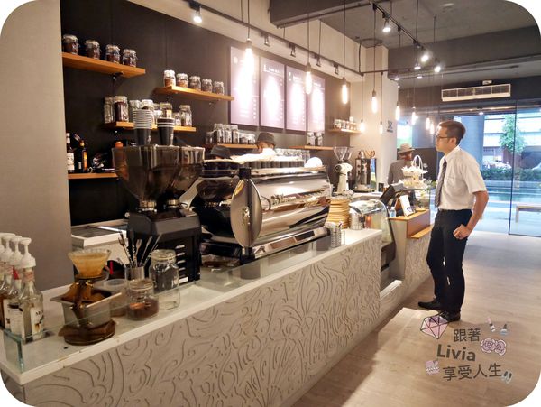 美食。餐廳│ 台北中山區 南京復興捷運站 COFFEE Z  湛盧旗下新品牌 手沖咖啡/點心 ❤跟著Livia享受人生❤