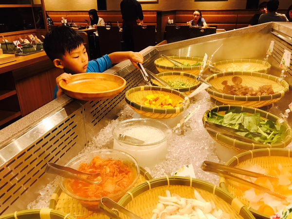 食記「涮乃葉☆日式涮涮鍋吃到飽」欣欣百貨2F