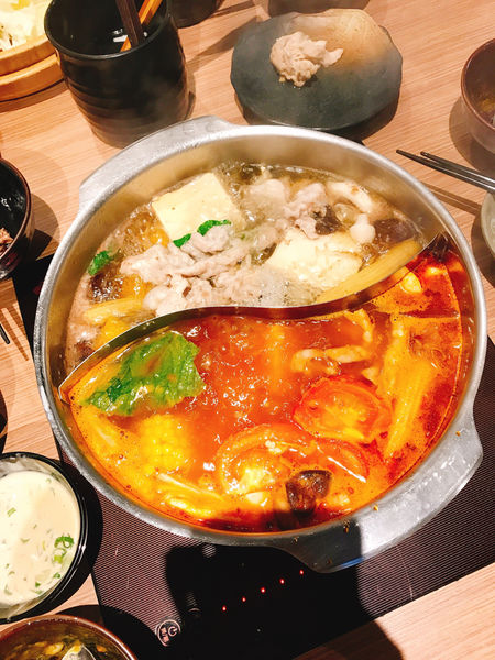 食記「涮乃葉☆日式涮涮鍋吃到飽」欣欣百貨2F