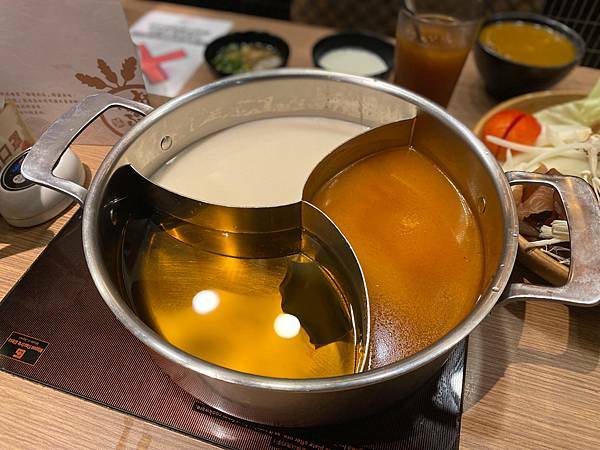 (台北中山站)涮乃葉syabu-yo 日式涮涮鍋吃到飽 中山站美食火鍋涮涮鍋吃到飽推薦 食材新鮮高cp值 和牛/咖哩飯/甜點/冰淇淋/飲料任你吃