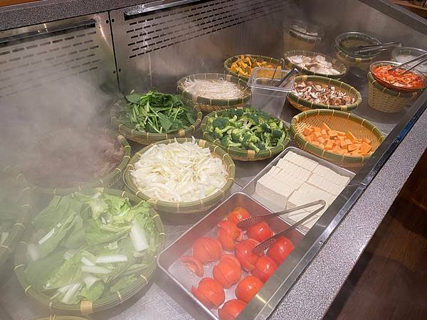 (台北中山站)涮乃葉syabu-yo 日式涮涮鍋吃到飽 中山站美食火鍋涮涮鍋吃到飽推薦 食材新鮮高cp值 和牛/咖哩飯/甜點/冰淇淋/飲料任你吃
