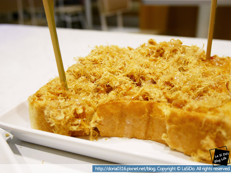 土司工坊-厚片肉鬆土司