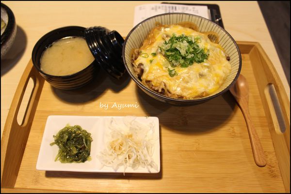 鮨次郎壽司專賣店：[食記]鮨次郎壽司專賣店~想吃創意丼飯就來這吧!!!!