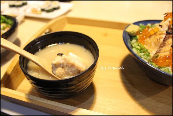 鮨次郎壽司專賣店：[食記]鮨次郎壽司專賣店~想吃創意丼飯就來這吧!!!!