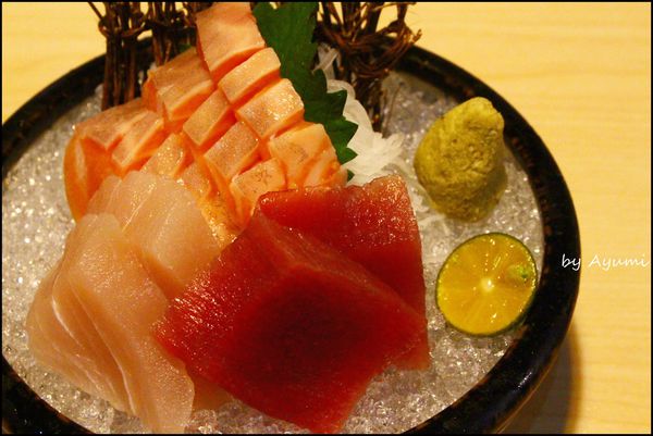 鮨次郎壽司專賣店：[食記]鮨次郎壽司專賣店~想吃創意丼飯就來這吧!!!!