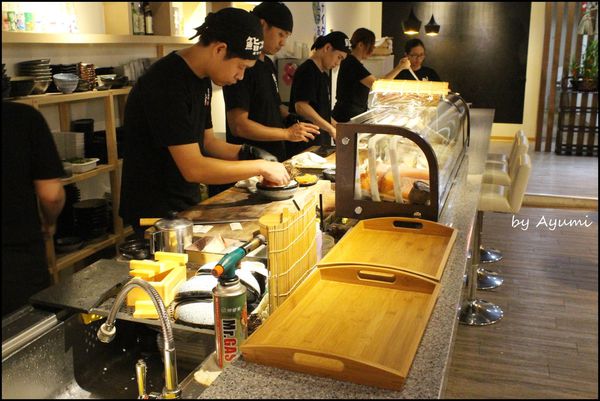 鮨次郎壽司專賣店：[食記]鮨次郎壽司專賣店~想吃創意丼飯就來這吧!!!!
