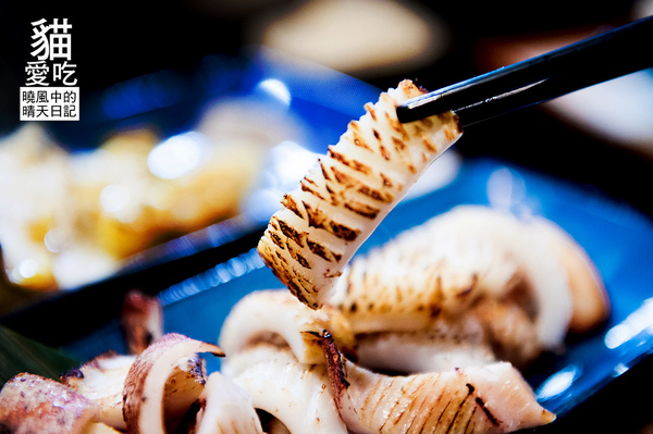 貓愛吃小店海鮮燒烤：【新莊|貓愛吃小店海鮮燒烤】食材商自營 高CP值海鮮原味燒烤上桌啦!!!（含完整菜單）