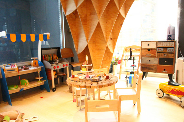 Money Jump 親食餐廳親子餐廳:【台北市內湖區。親子餐廳】Money Jump親食餐廳/親子餐廳 友善親子環境五星級料理百分百 米兒有小孩一定會帶去! 整個店都是大小孩的遊樂場