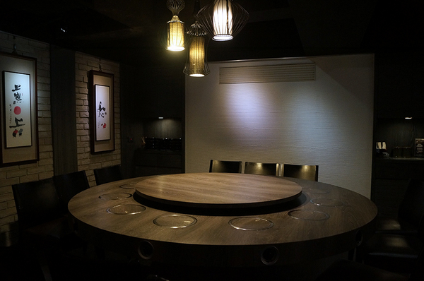 日高鍋物:【南投埔里】日高鍋物~滿足的雙人龍蝦海陸套餐,配PRIME等級的美國板腱牛和伊比利豬,超過癮!!